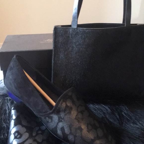 BR leather bag good condition reg wear inside.$70 w/Kenneth Cole Loafer BN w/box - Picture 2 of 6